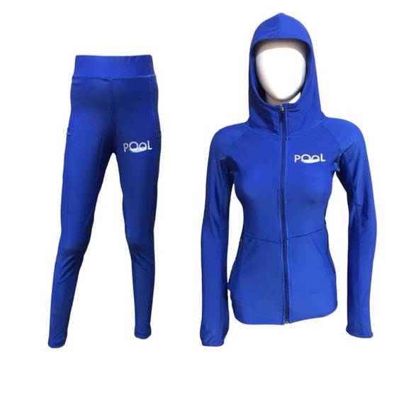 Ladies Tracksuit with Hood - Picture 5 of 11